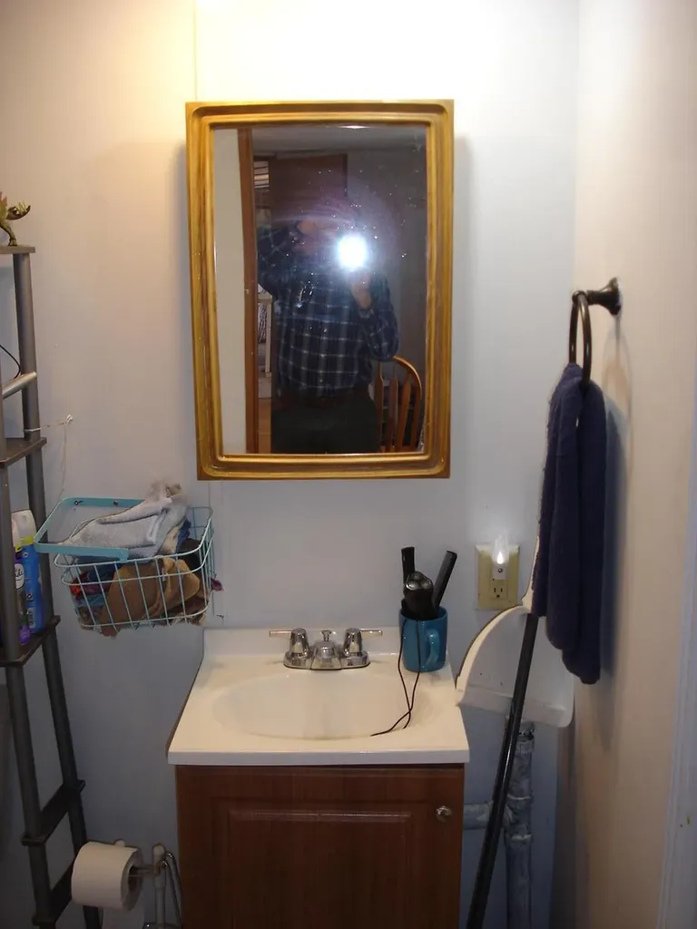 9 Holiday Lane Standish ME 04084