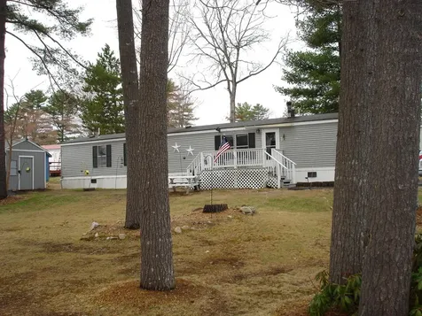 9 Holiday Lane Standish ME 04084