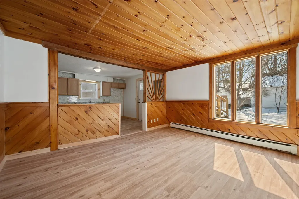 102 Thomas Mcclellan Road Farmington ME 04938