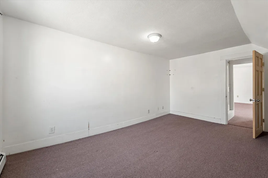 102 Thomas Mcclellan Road Farmington ME 04938