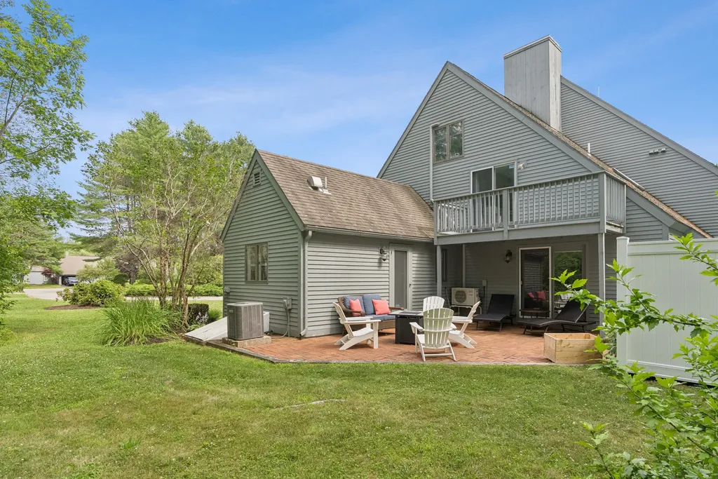 20 Wonderbrook Drive Kennebunk ME 04043