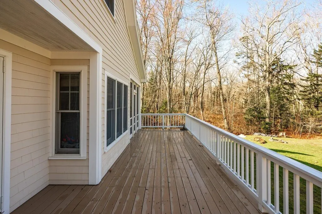 55 Pinkham Road Bristol ME 04554