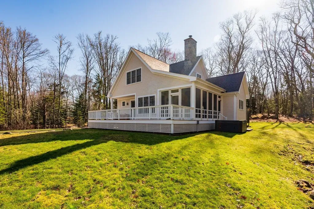 55 Pinkham Road Bristol ME 04554