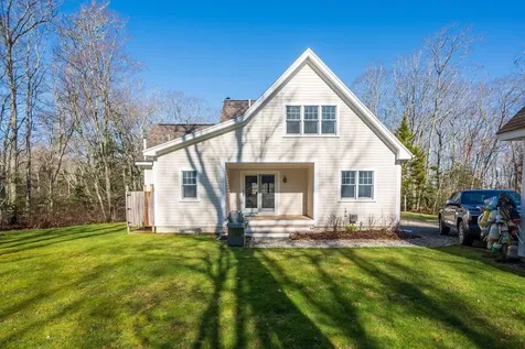 55 Pinkham Road Bristol ME 04554