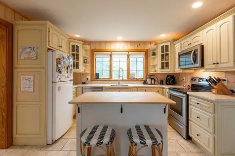 55 Pinkham Road Bristol ME 04554