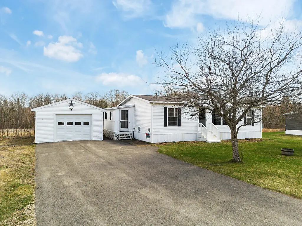 30 Ames Court Pittsfield ME 04967