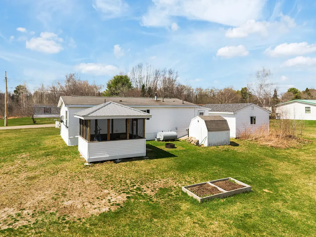 30 Ames Court Pittsfield ME 04967
