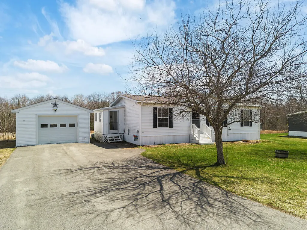 30 Ames Court Pittsfield ME 04967