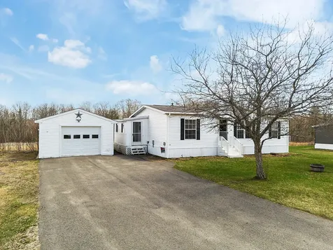 30 Ames Court Pittsfield ME 04967