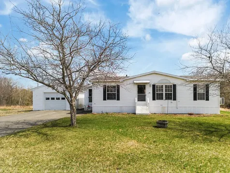 30 Ames Court Pittsfield ME 04967