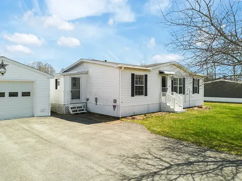 30 Ames Court Pittsfield ME 04967