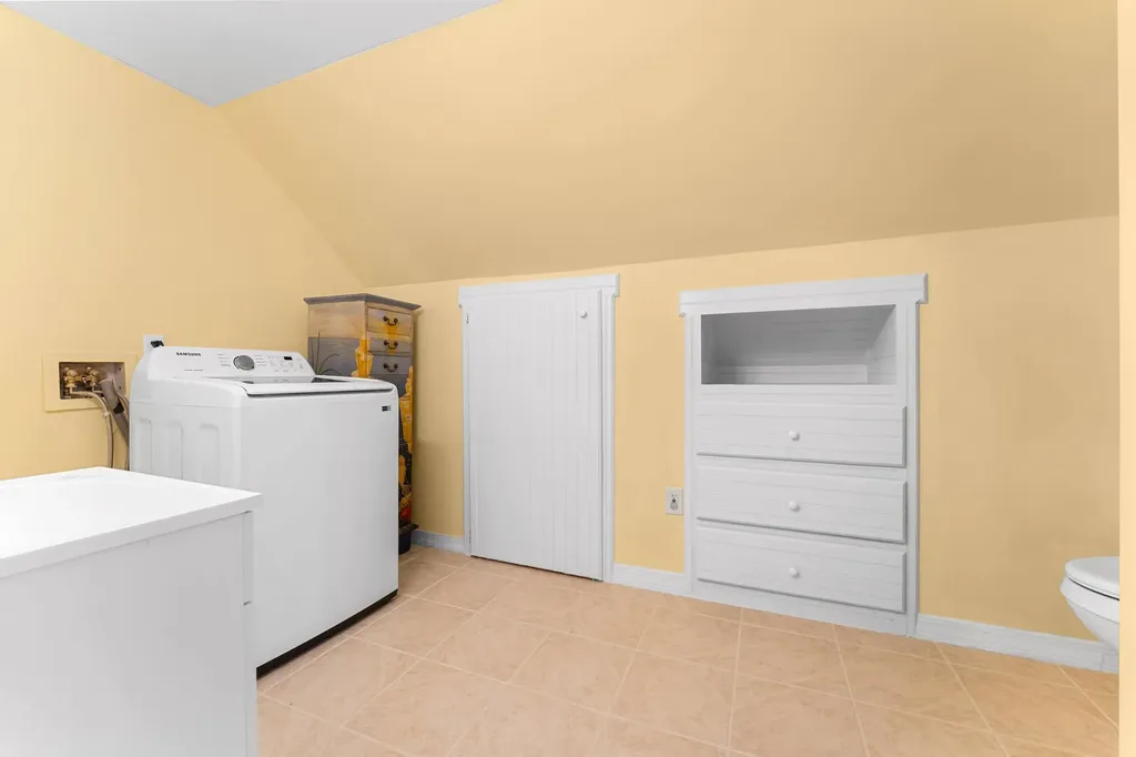 1434 North Road Mount Vernon ME 04352