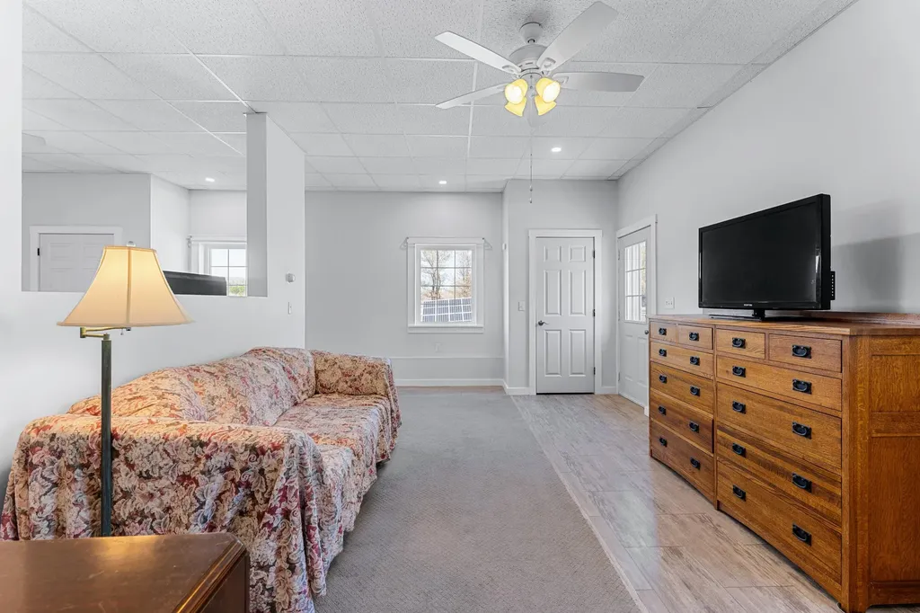 1434 North Road Mount Vernon ME 04352