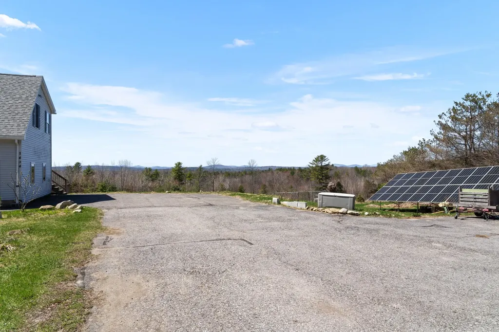 1434 North Road Mount Vernon ME 04352