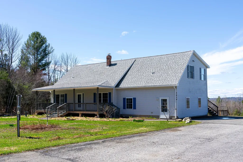1434 North Road Mount Vernon ME 04352