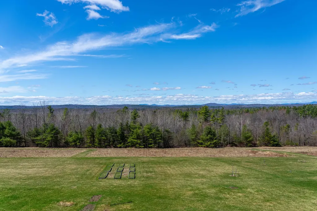 1434 North Road Mount Vernon ME 04352