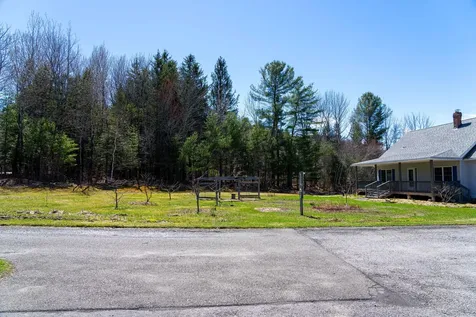 1434 North Road Mount Vernon ME 04352