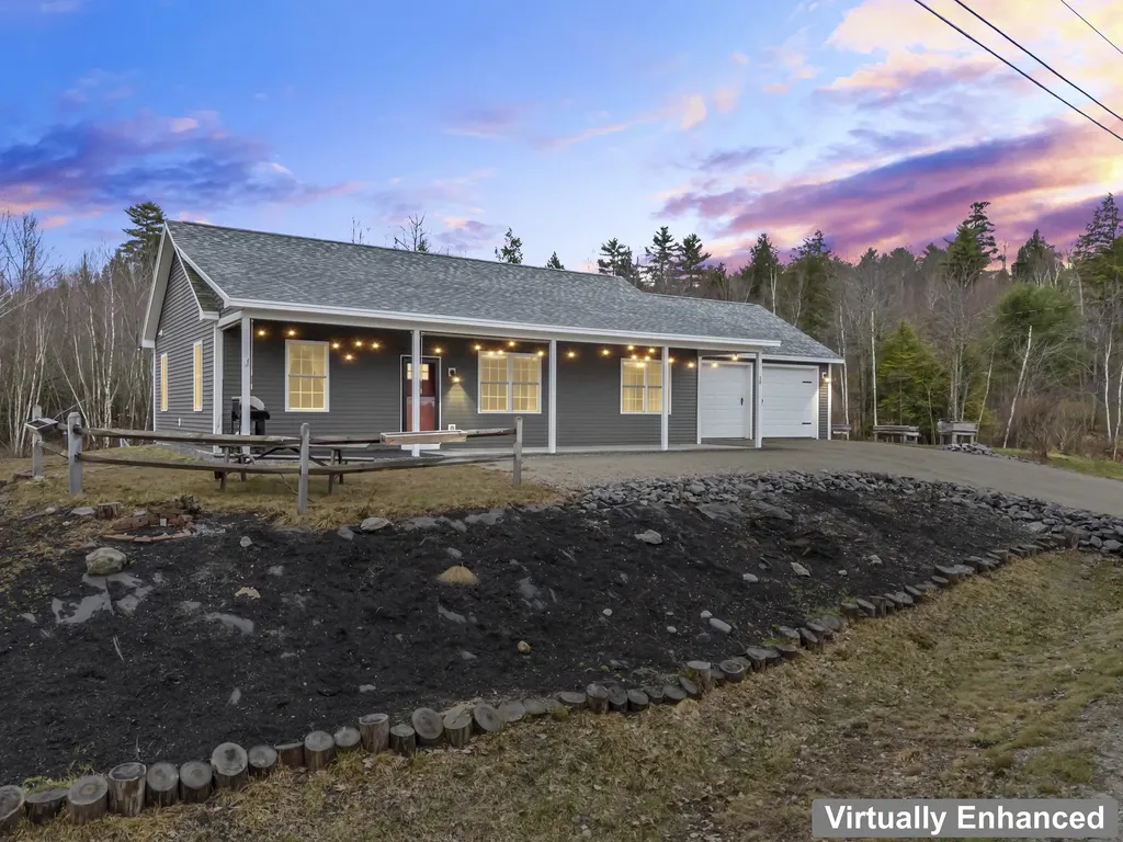 28 Arthur Street West Gardiner ME 04345