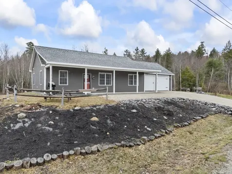28 Arthur Street West Gardiner ME 04345