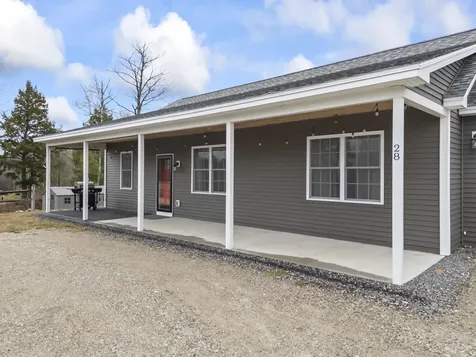 28 Arthur Street West Gardiner ME 04345