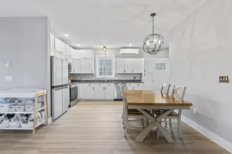 28 Arthur Street West Gardiner ME 04345