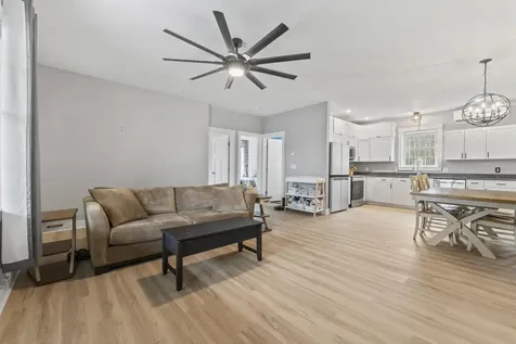 28 Arthur Street West Gardiner ME 04345