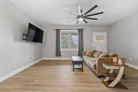 28 Arthur Street West Gardiner ME 04345