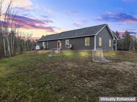 28 Arthur Street West Gardiner ME 04345