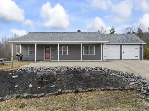 28 Arthur Street West Gardiner ME 04345