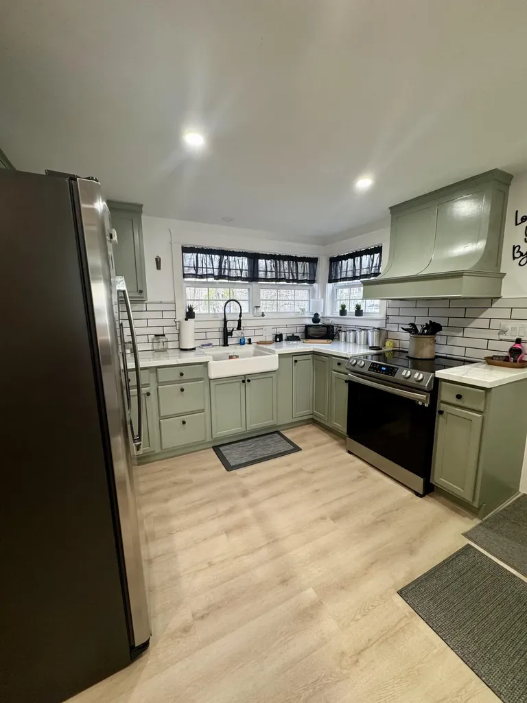 549 Hudson Road Glenburn ME 04401
