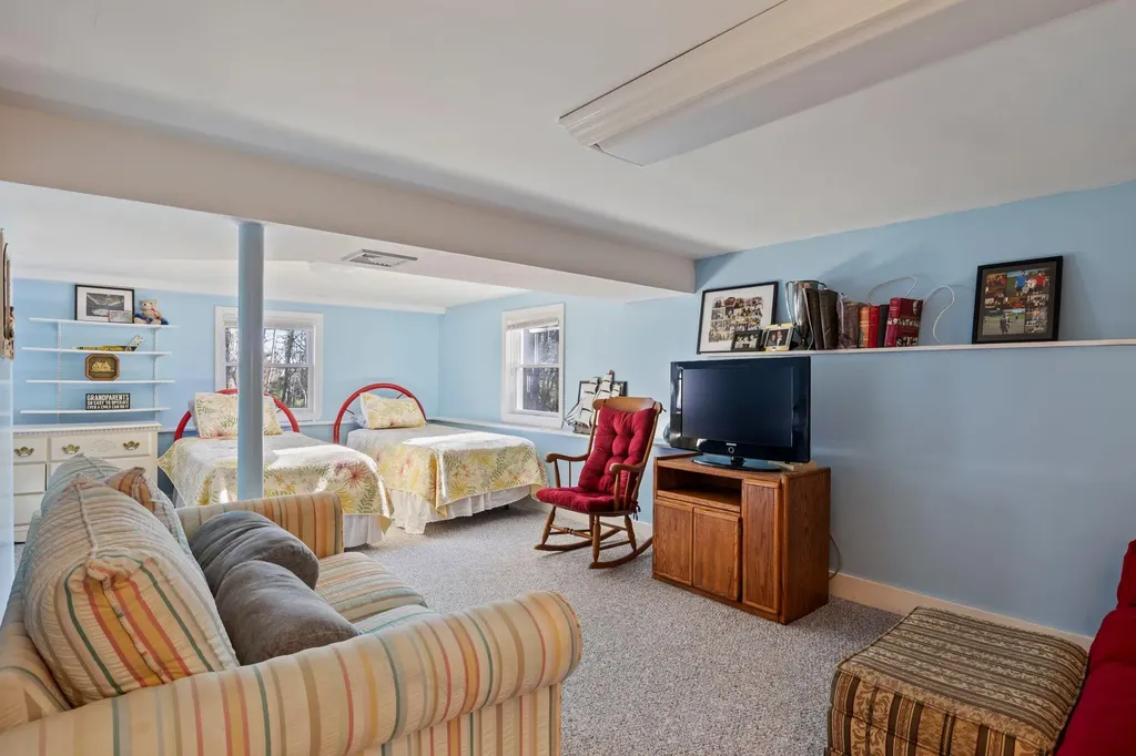 16 Passaic Road York ME 03902