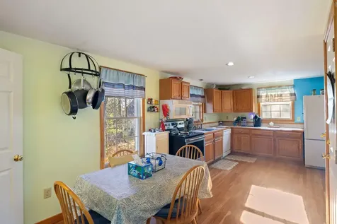 16 Passaic Road York ME 03902