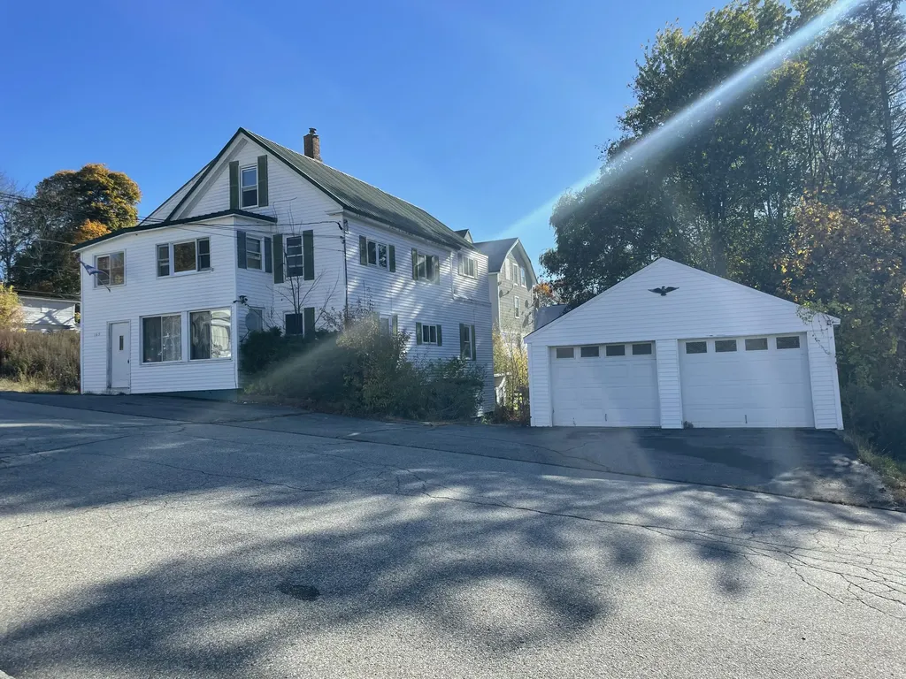 165 Oxford Avenue Rumford ME 04276