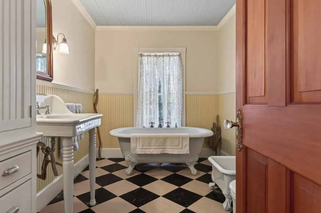 77 Harbor Ridge Road West Bath ME 04530