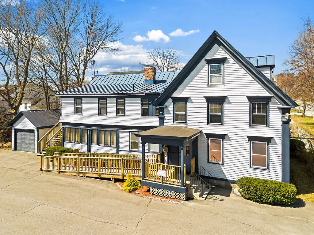56 Winthrop Street Augusta ME 04330