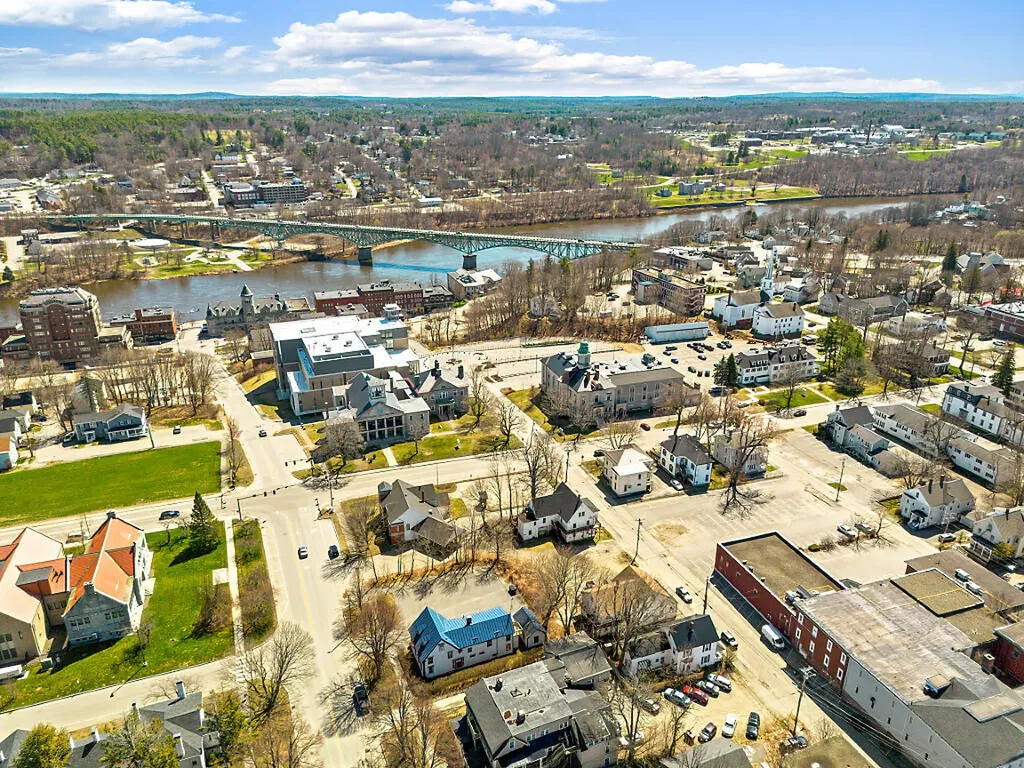 56 Winthrop Street Augusta ME 04330