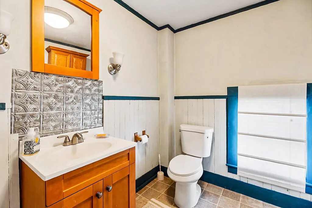 56 Winthrop Street Augusta ME 04330