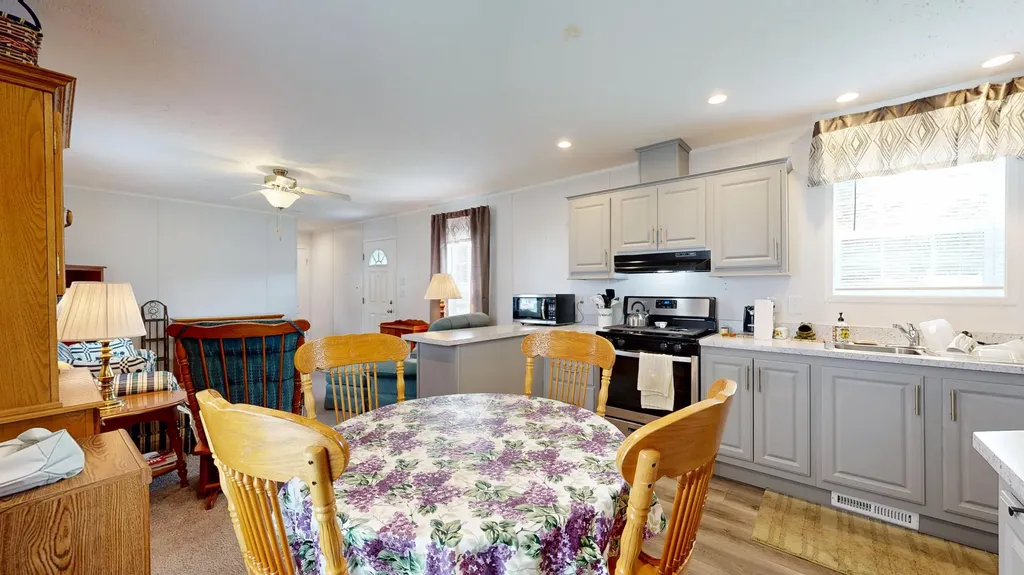4 Sheldon Place Lewiston ME 04240