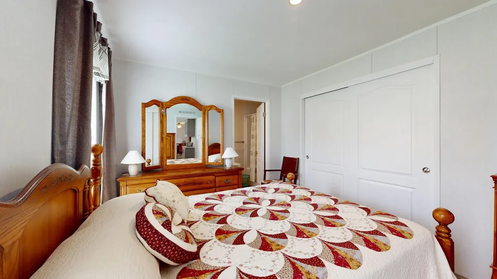 4 Sheldon Place Lewiston ME 04240