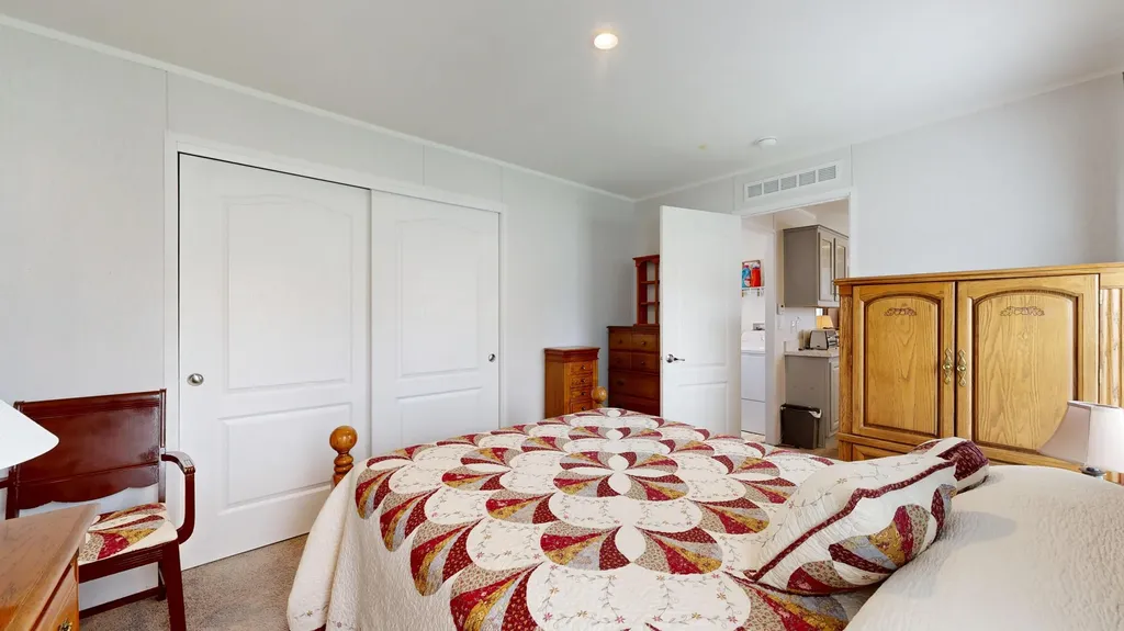 4 Sheldon Place Lewiston ME 04240