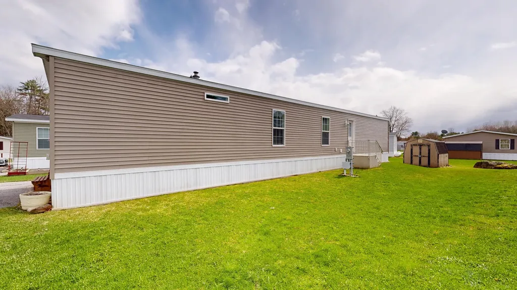 4 Sheldon Place Lewiston ME 04240