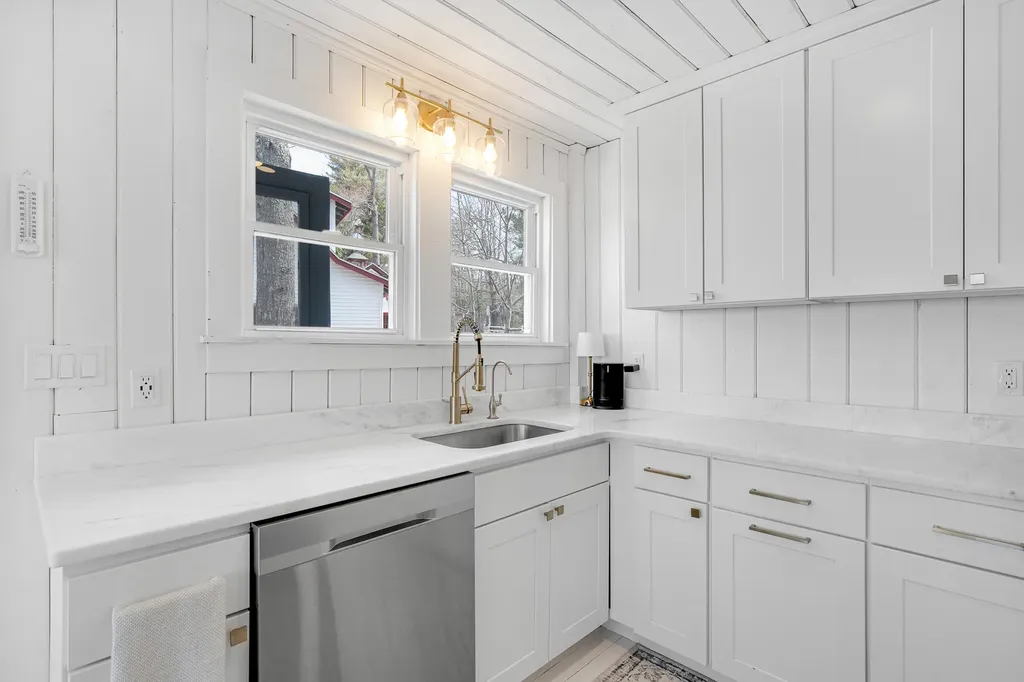 1485 Richville Road Standish ME 04084