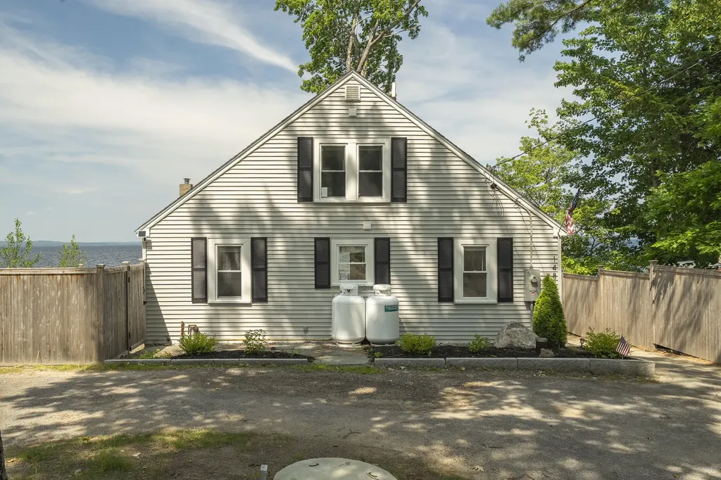 1485 Richville Road Standish ME 04084