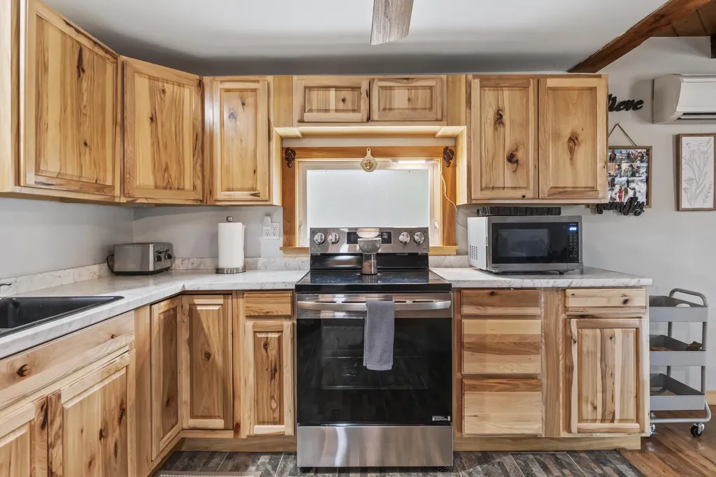 41 Sunny Lane Sanford ME 04073