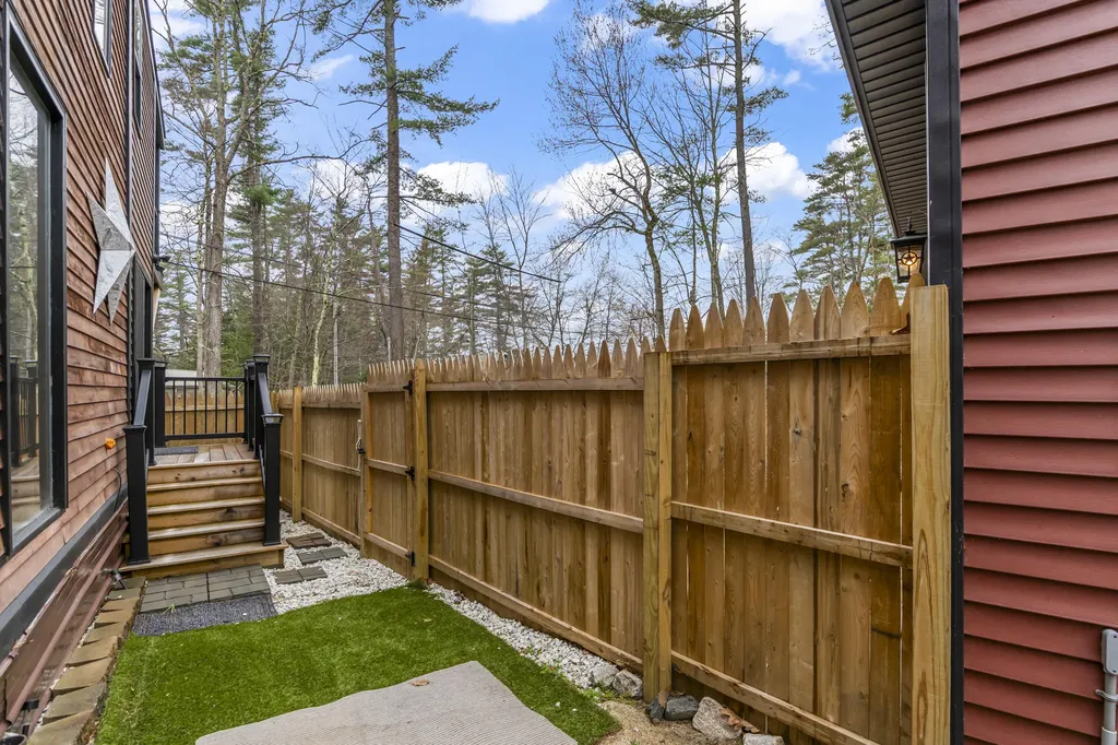 41 Sunny Lane Sanford ME 04073