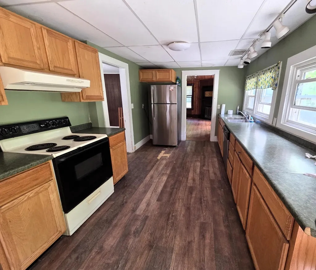 29 Kents Hill Road Wayne ME 04284