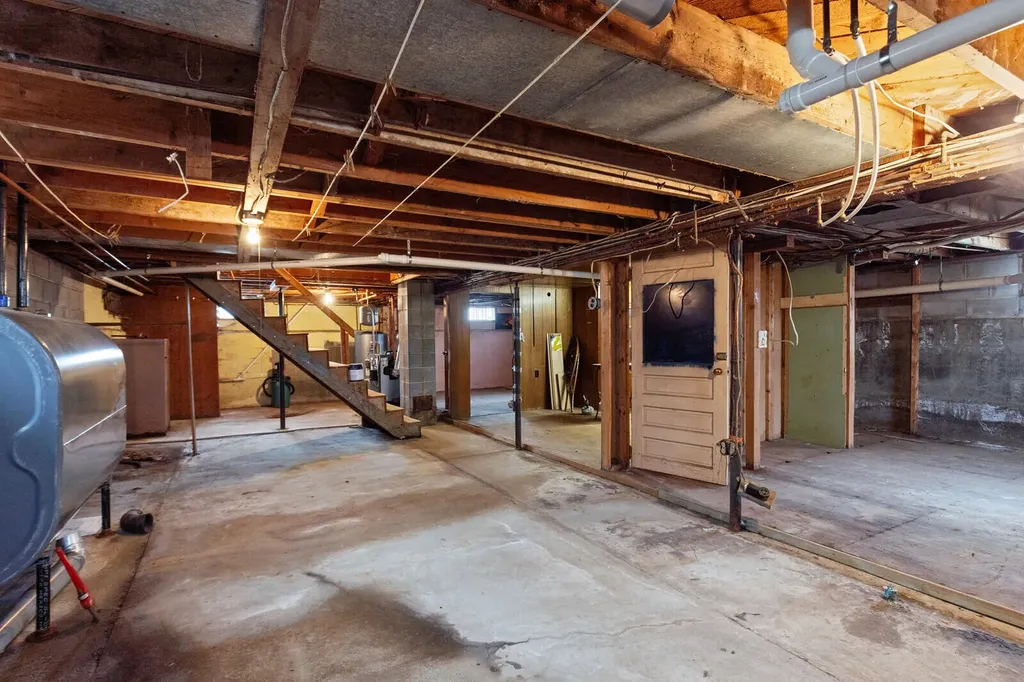 231 Mutton Lane Clinton ME 04927
