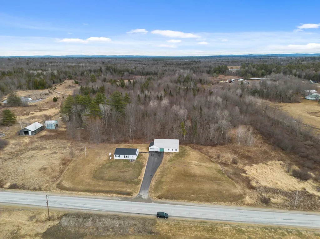 231 Mutton Lane Clinton ME 04927