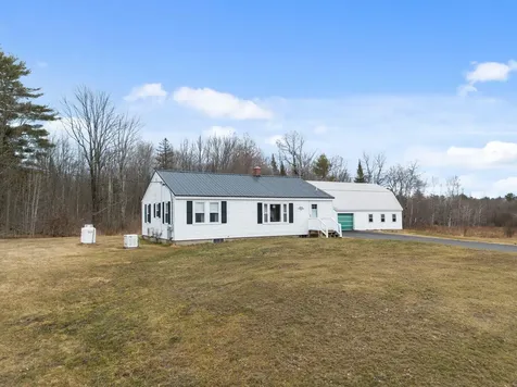 231 Mutton Lane Clinton ME 04927
