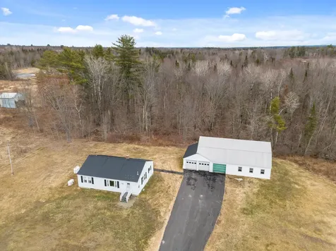 231 Mutton Lane Clinton ME 04927